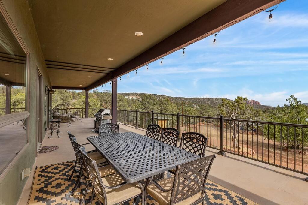 Close To Fresh Creek! Sleeps 12 ~ Amazing Views W/Serene Open Space ~ Hot Tub + Game Room ~ Trails Outside Sedona Eksteriør bilde