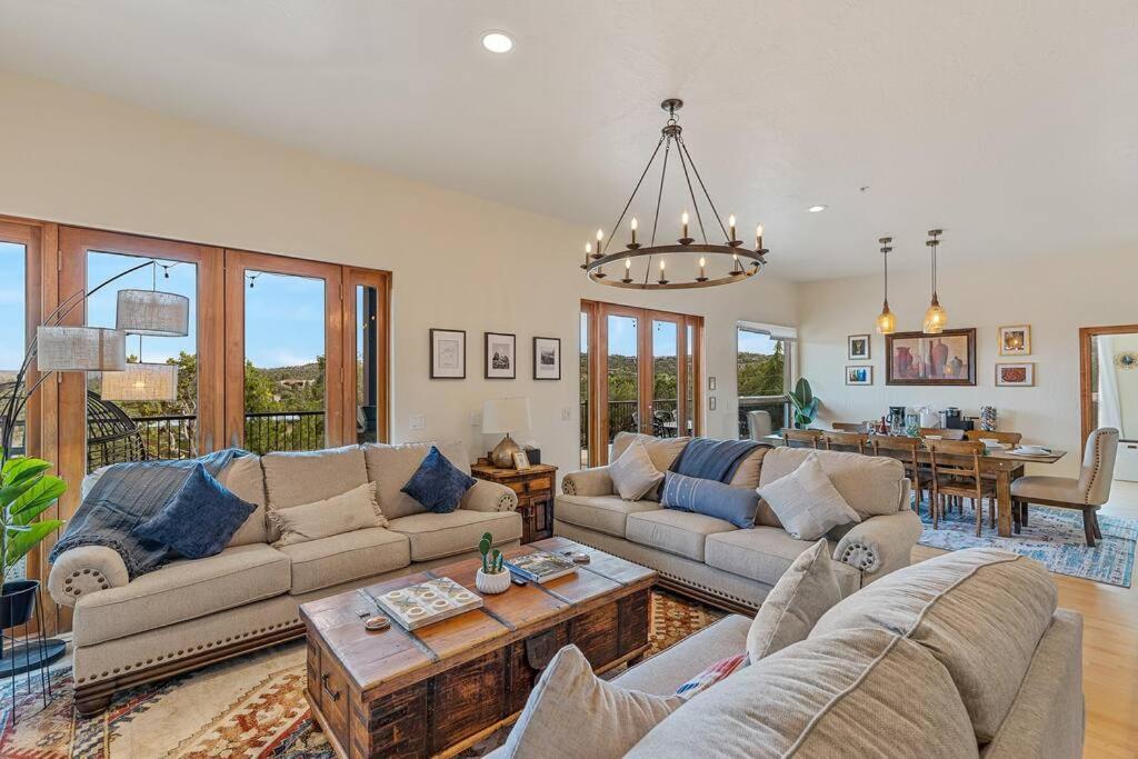 Close To Fresh Creek! Sleeps 12 ~ Amazing Views W/Serene Open Space ~ Hot Tub + Game Room ~ Trails Outside Sedona Eksteriør bilde