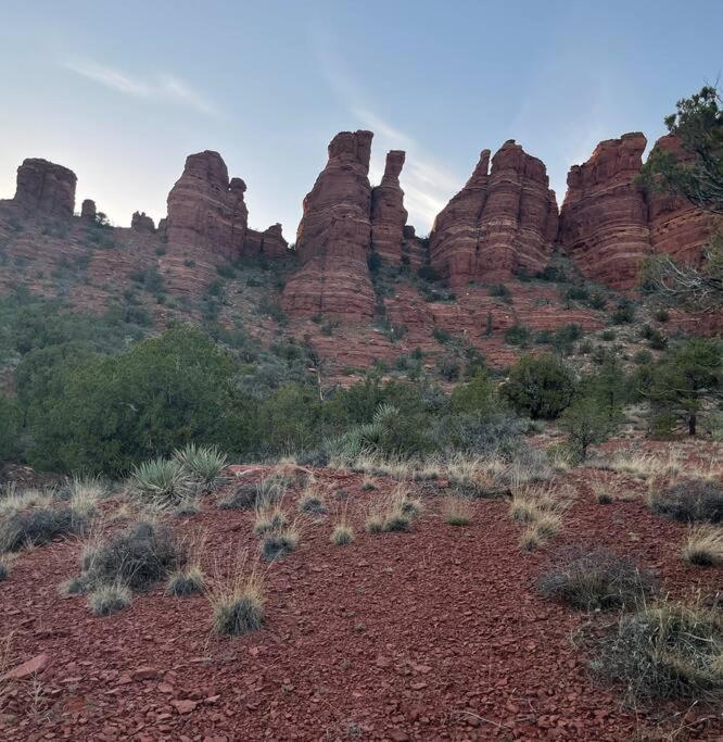 Close To Fresh Creek! Sleeps 12 ~ Amazing Views W/Serene Open Space ~ Hot Tub + Game Room ~ Trails Outside Sedona Eksteriør bilde