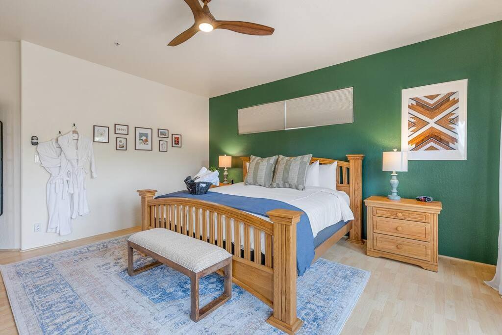 Close To Fresh Creek! Sleeps 12 ~ Amazing Views W/Serene Open Space ~ Hot Tub + Game Room ~ Trails Outside Sedona Eksteriør bilde